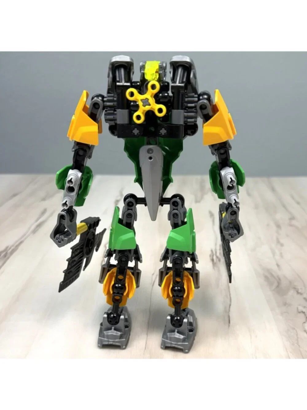 2015 LEGO Bionicle 70784 Lewa Master of Jungle INCOMPLETE *Missing Parts* READ